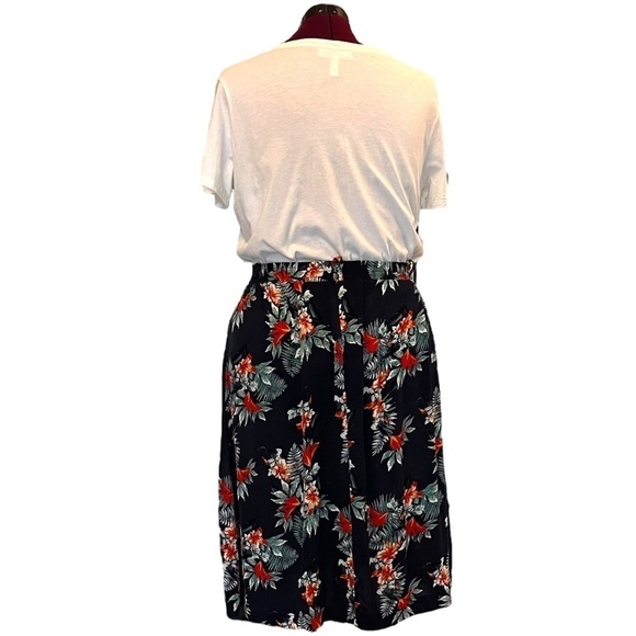 Matching Set: Addition Elle T-shirt & George Tropical Button Up Skirt - Picture 10 of 14